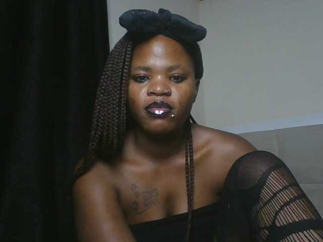 Sexynina25 webcam bongacams model stream image