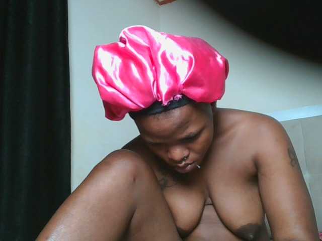 Profile and Statistics for Sexynina25 on BongaCams