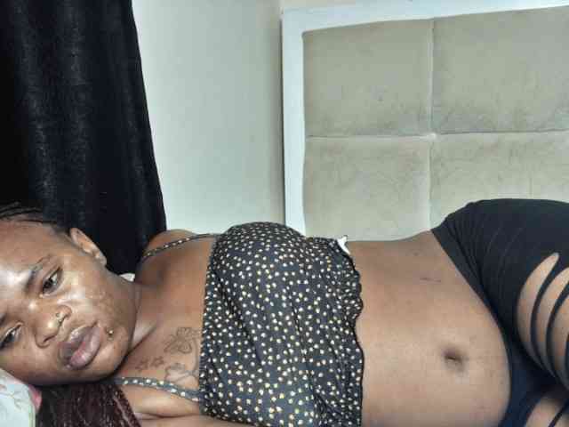 Sexynina25 Live Webcam on BongaCams