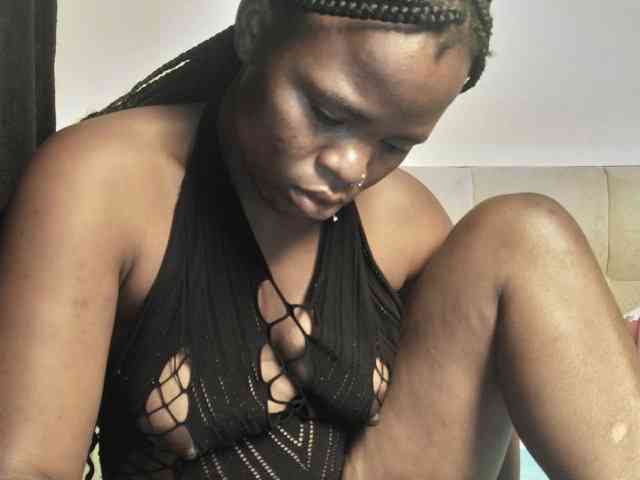 Sexynina25 webcam