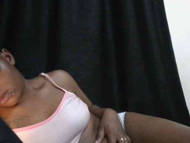 Sexynina25 webcam