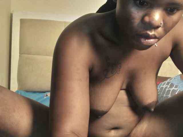 Sexynina25 webcam