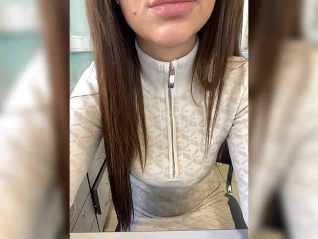 KateFoxxx028's BongaCams show and profile