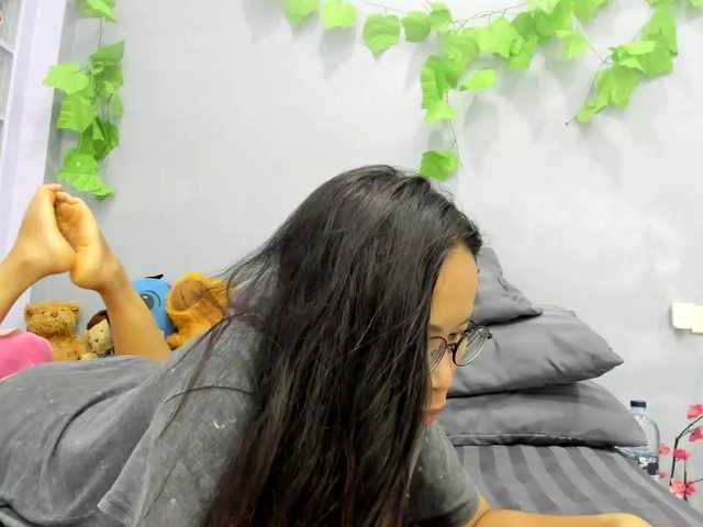 jennyloveley's BongaCams show and profile