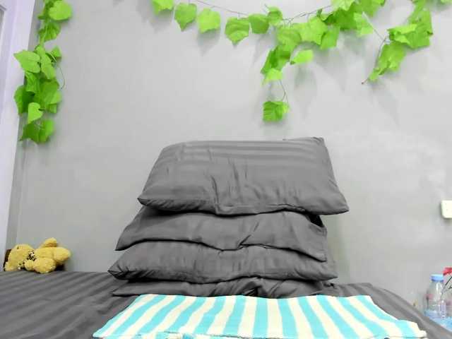 jennyloveley's BongaCams show and profile