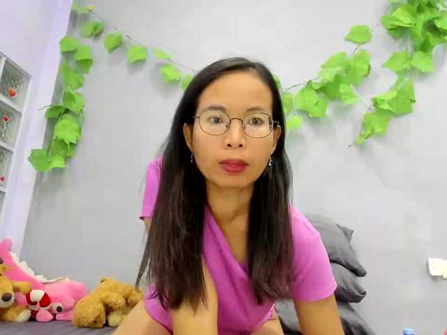 jennyloveley's BongaCams show and profile