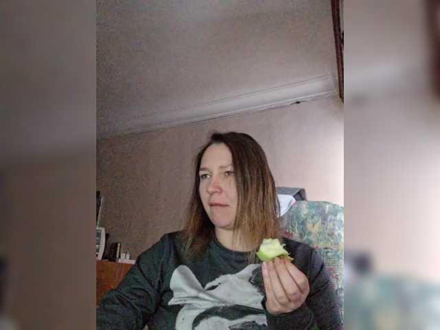 Ozalin's BongaCams show and profile