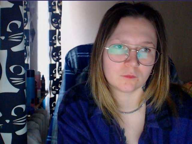 Ozalin's BongaCams show and profile