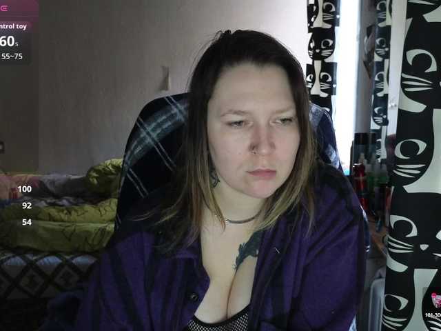 Ozalin's BongaCams show and profile