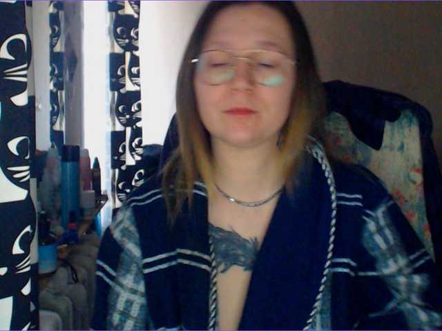 Ozalin's BongaCams show and profile