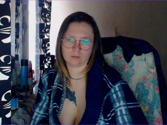 Ozalin's BongaCams show and profile