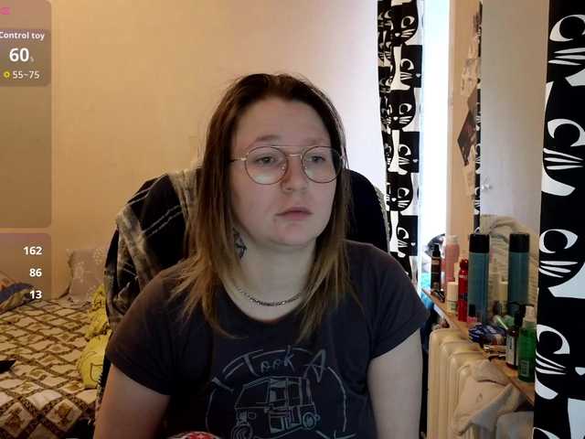 Ozalin's BongaCams show and profile