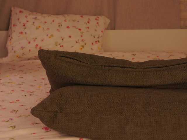 YesImAnna's BongaCams show and profile