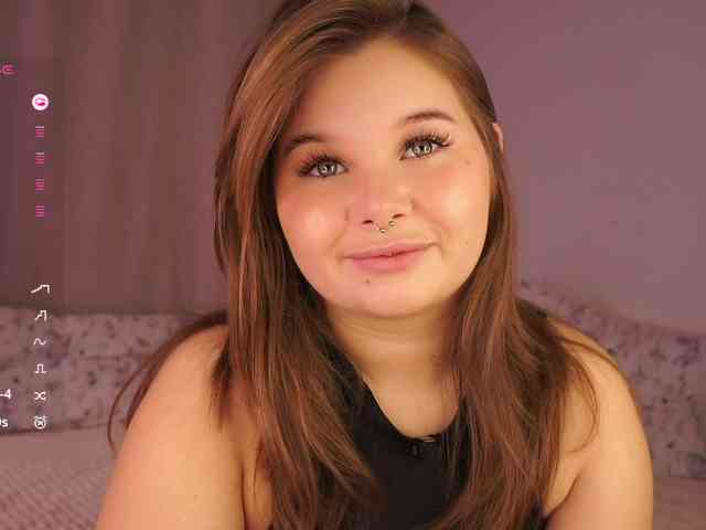 YesImAnna Live Webcam on {site_name}