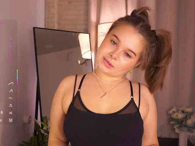 YesImAnna webcam