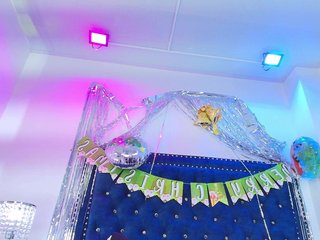 Leia-laurent Porn Show