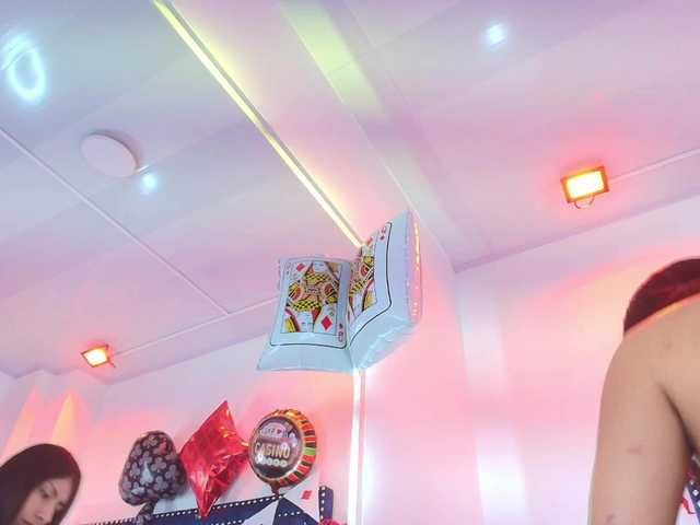 Leia-laurent's BongaCams show and profile