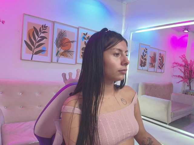  Leia-laurent chat room