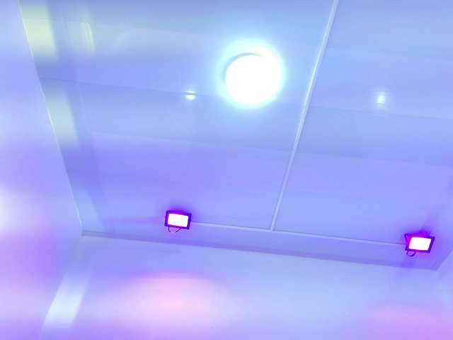 Leia-laurent's BongaCams show and profile