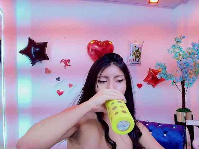 Leia-laurent Live Webcam on BongaCams