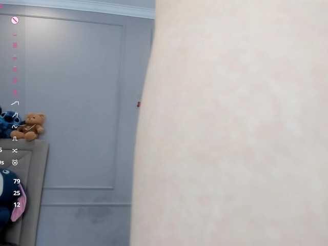 LinaXin's BongaCams show and profile