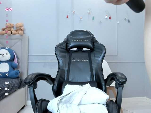 LinaXin's BongaCams show and profile