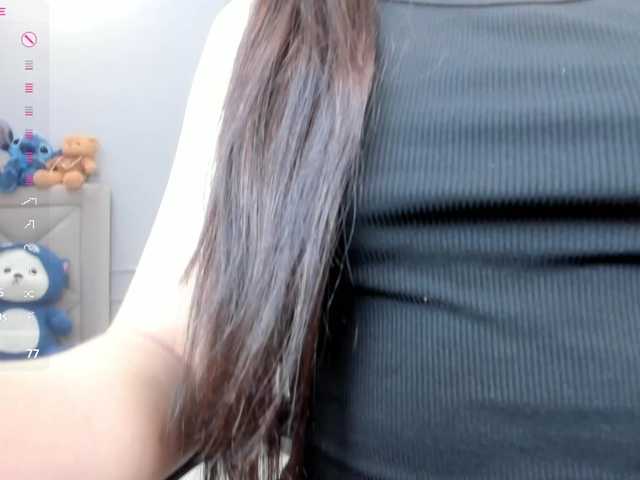 LinaXin's BongaCams show and profile