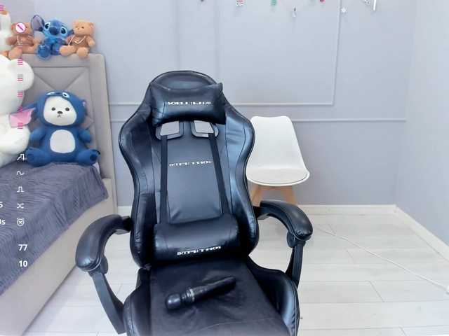 LinaXin's BongaCams show and profile