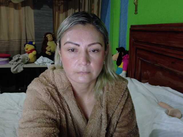 Charlizetheron1's BongaCams show and profile