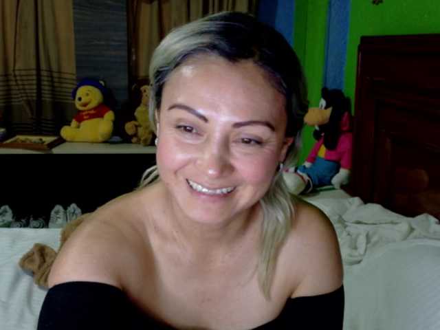 Charlizetheron1's BongaCams show and profile