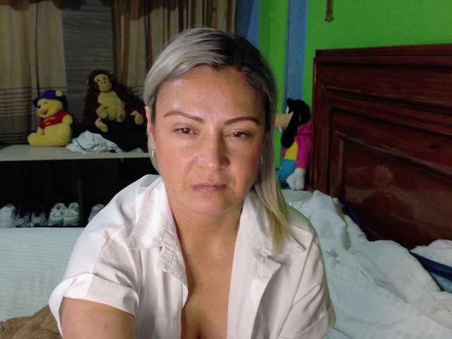 Charlizetheron1's BongaCams show and profile