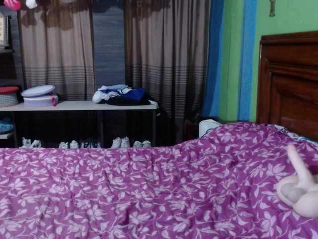 Discover 44 years old Charlizetheron1 from BongaCams Charlizetheron1 from BongaCams