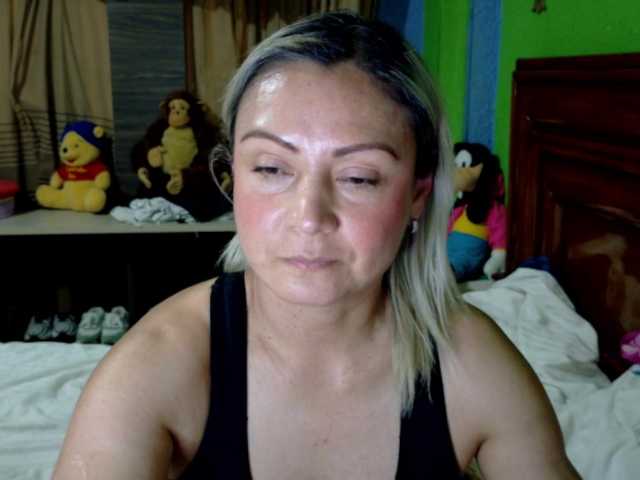 Charlizetheron1's BongaCams show and profile