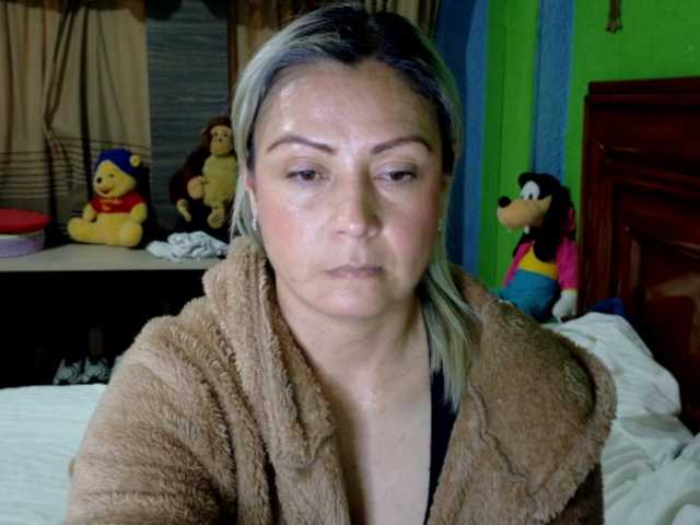 Charlizetheron1's BongaCams show and profile