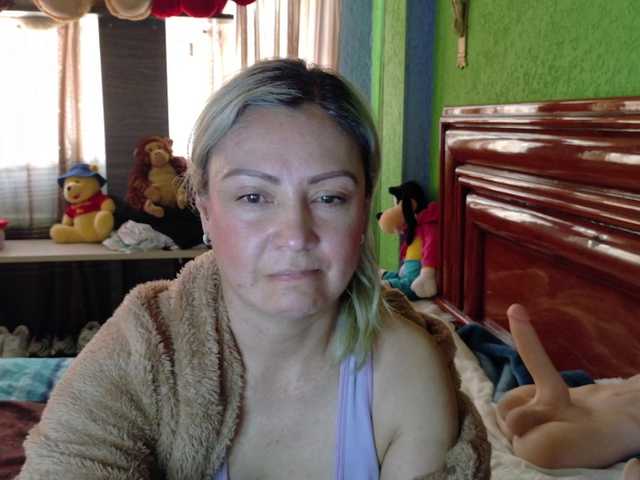 Charlizetheron1's BongaCams show and profile