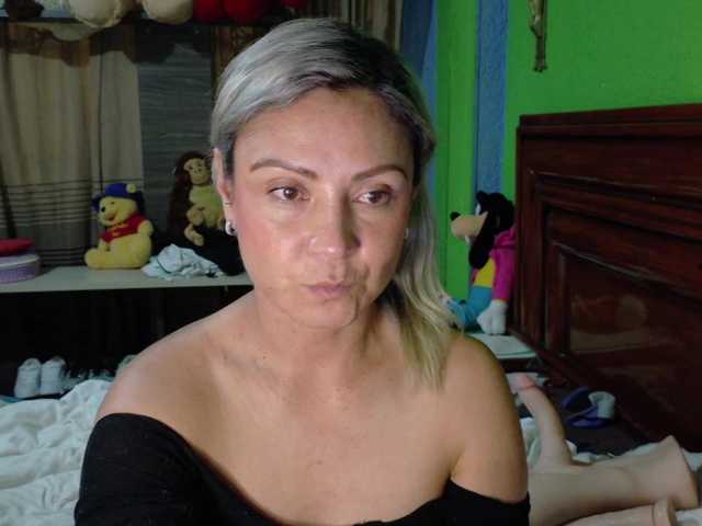 Charlizetheron1's BongaCams show and profile