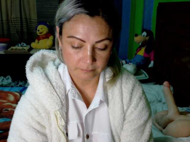 Charlizetheron1's BongaCams show and profile