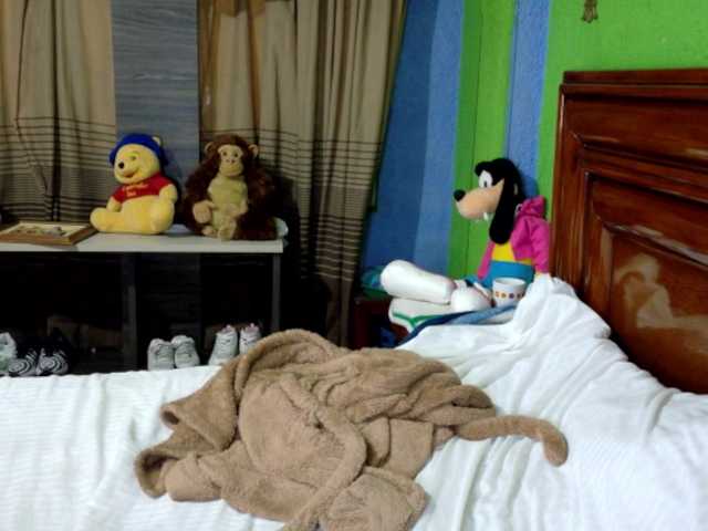 Charlizetheron1's BongaCams show and profile