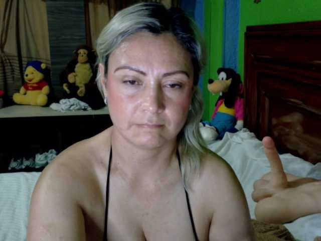 Charlizetheron1's BongaCams show and profile