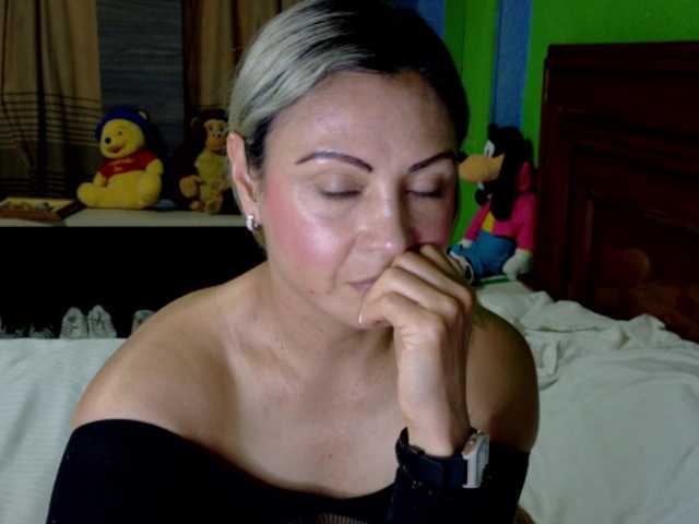 Charlizetheron1's BongaCams show and profile