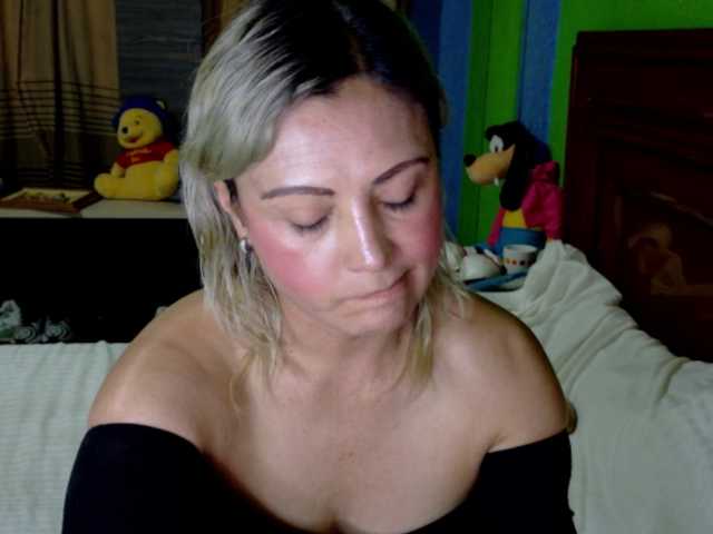 Charlizetheron1's BongaCams show and profile