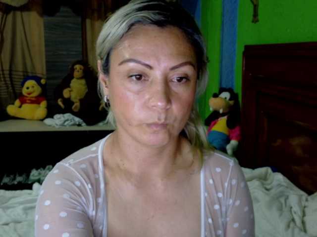 Charlizetheron1's BongaCams show and profile