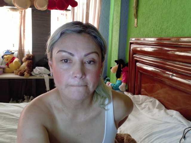 Charlizetheron1's BongaCams show and profile