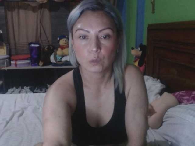 Charlizetheron1 live cam