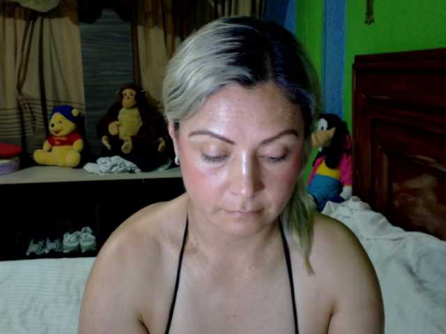 Charlizetheron1's BongaCams show and profile