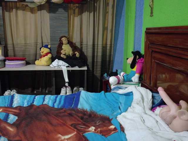 Charlizetheron1's BongaCams show and profile