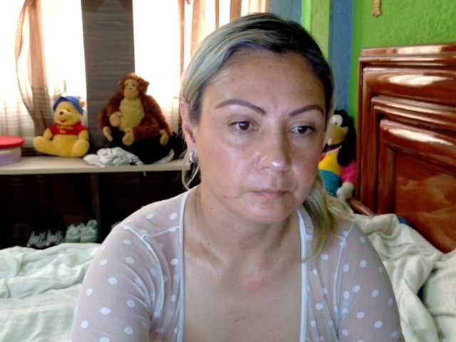 Charlizetheron1 webcam