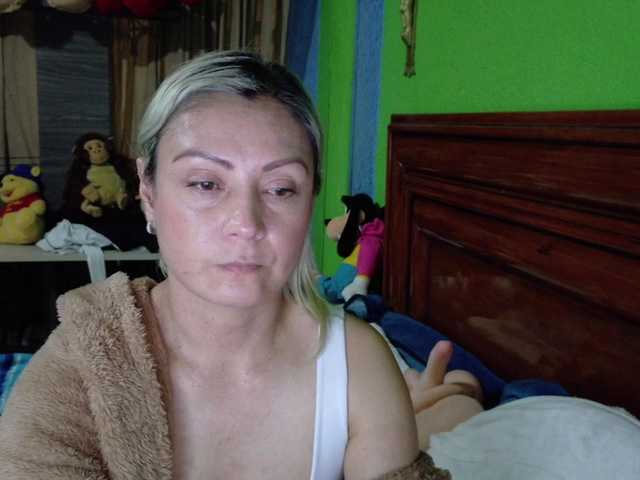 Charlizetheron1's BongaCams show and profile