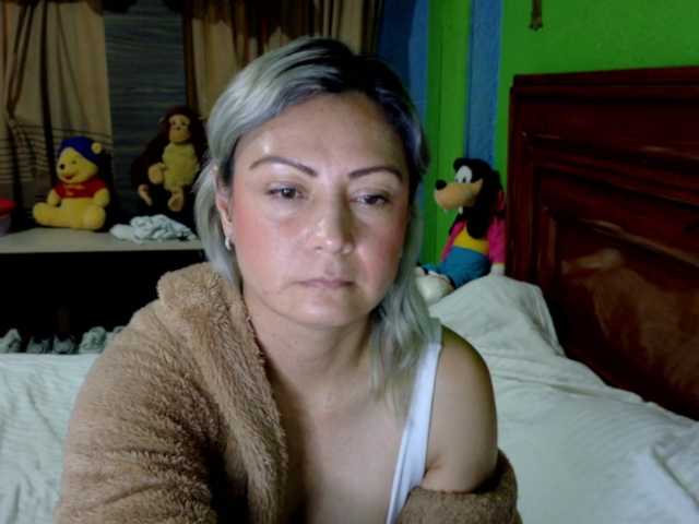 Charlizetheron1's BongaCams show and profile