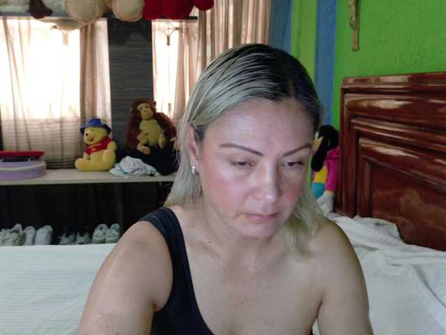 Charlizetheron1's BongaCams show and profile